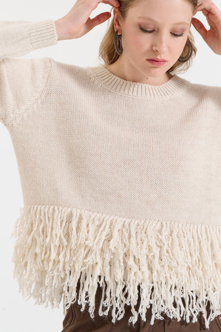 Knitted Sweater with Fringes - Vanilla O/S