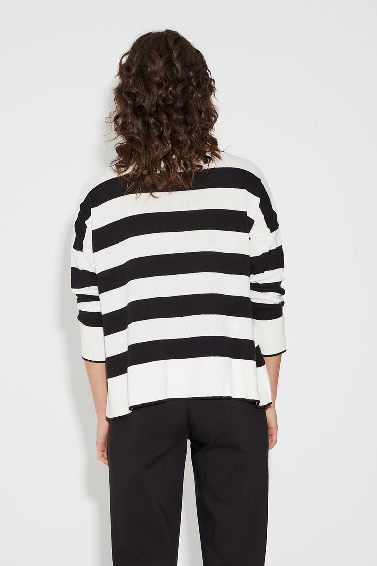 Striped knitted blouse - Black O/S