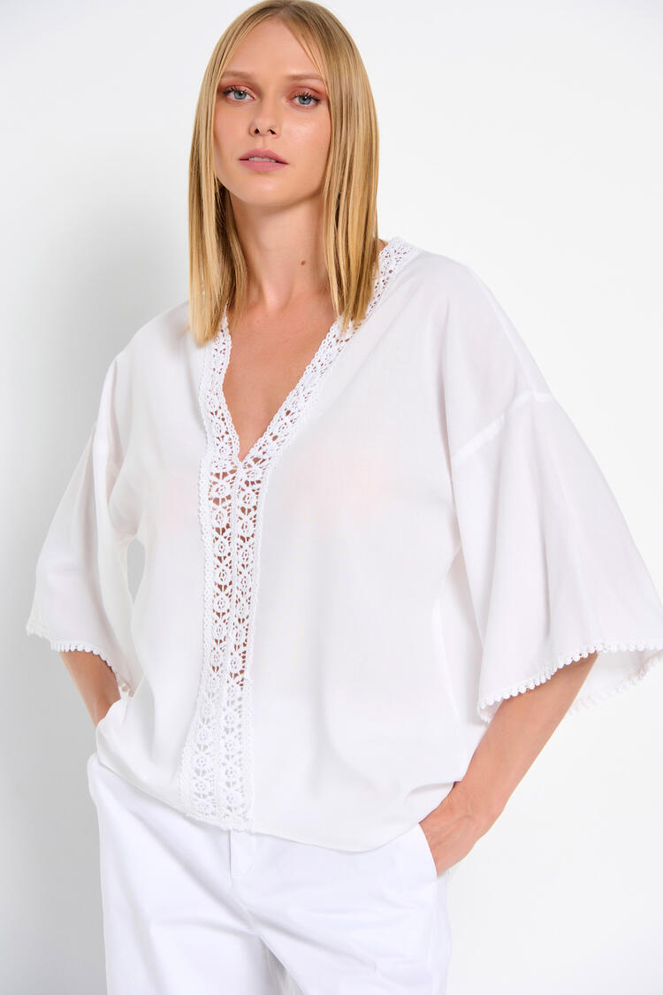 Blouse with embroidery design - WHITE S