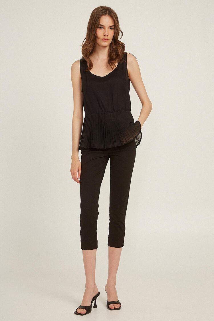 Top with pleated hem - Black S