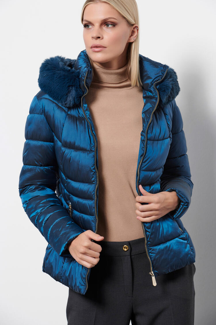 Quilted jacket with ecological fur - Blue S
