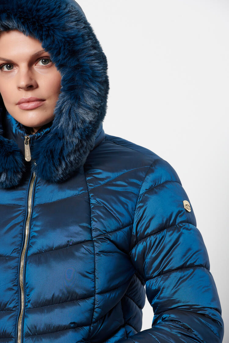Quilted jacket with ecological fur - Blue S
