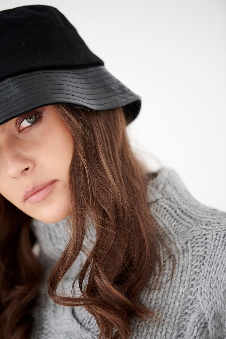 Bucket hat - Black O/S