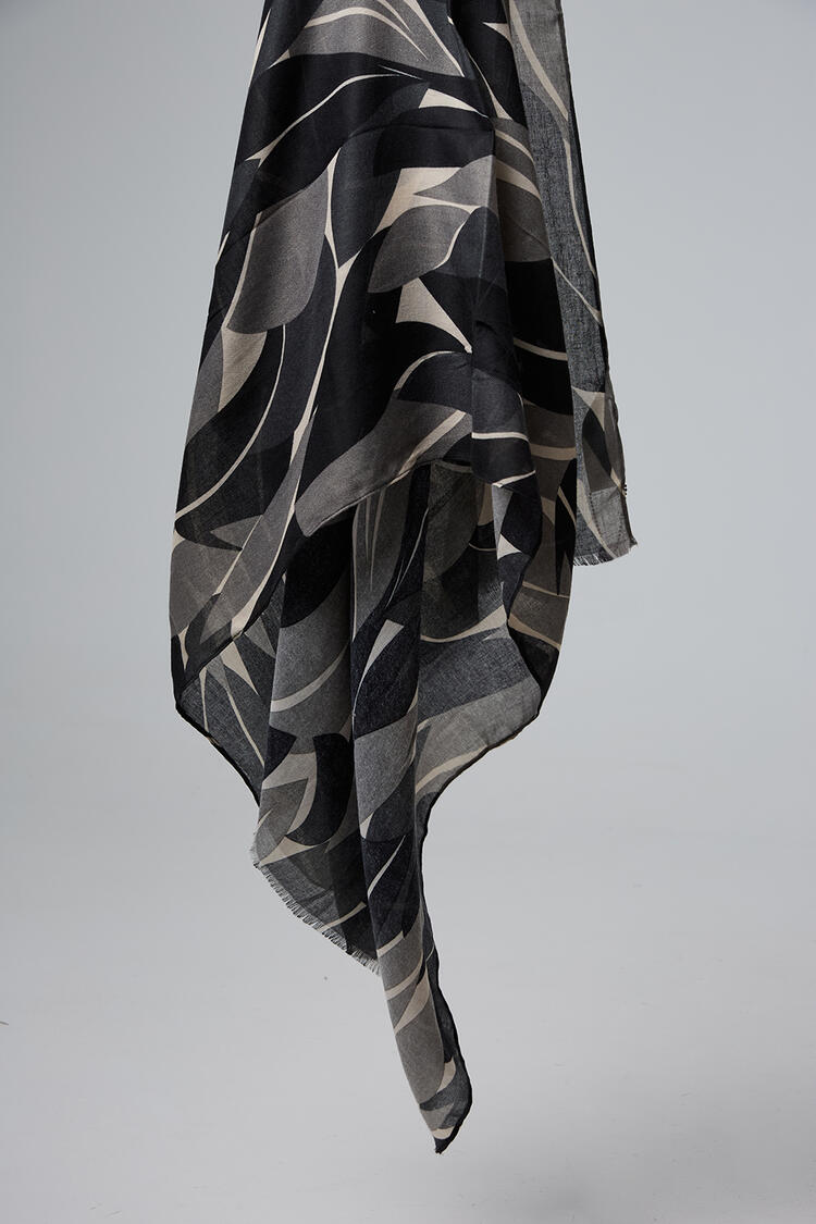 Printed scarf - Black O/S