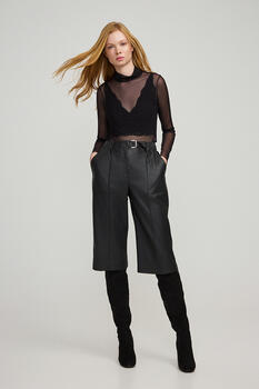 Bermuda leather look - Black S