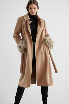 Coat with synthetic fur on the sleeves - Camel L