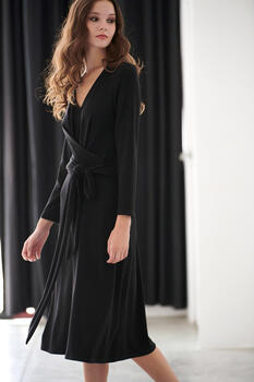 Dress with belt of the same fabric - Black M