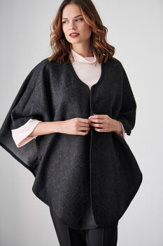 Monochrome poncho - Black O/S