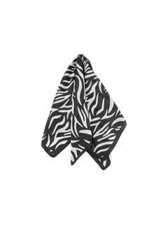 Scarf with Animal Print Pattern - Black O/S