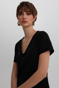 T-shirt with decorative stones - Black S